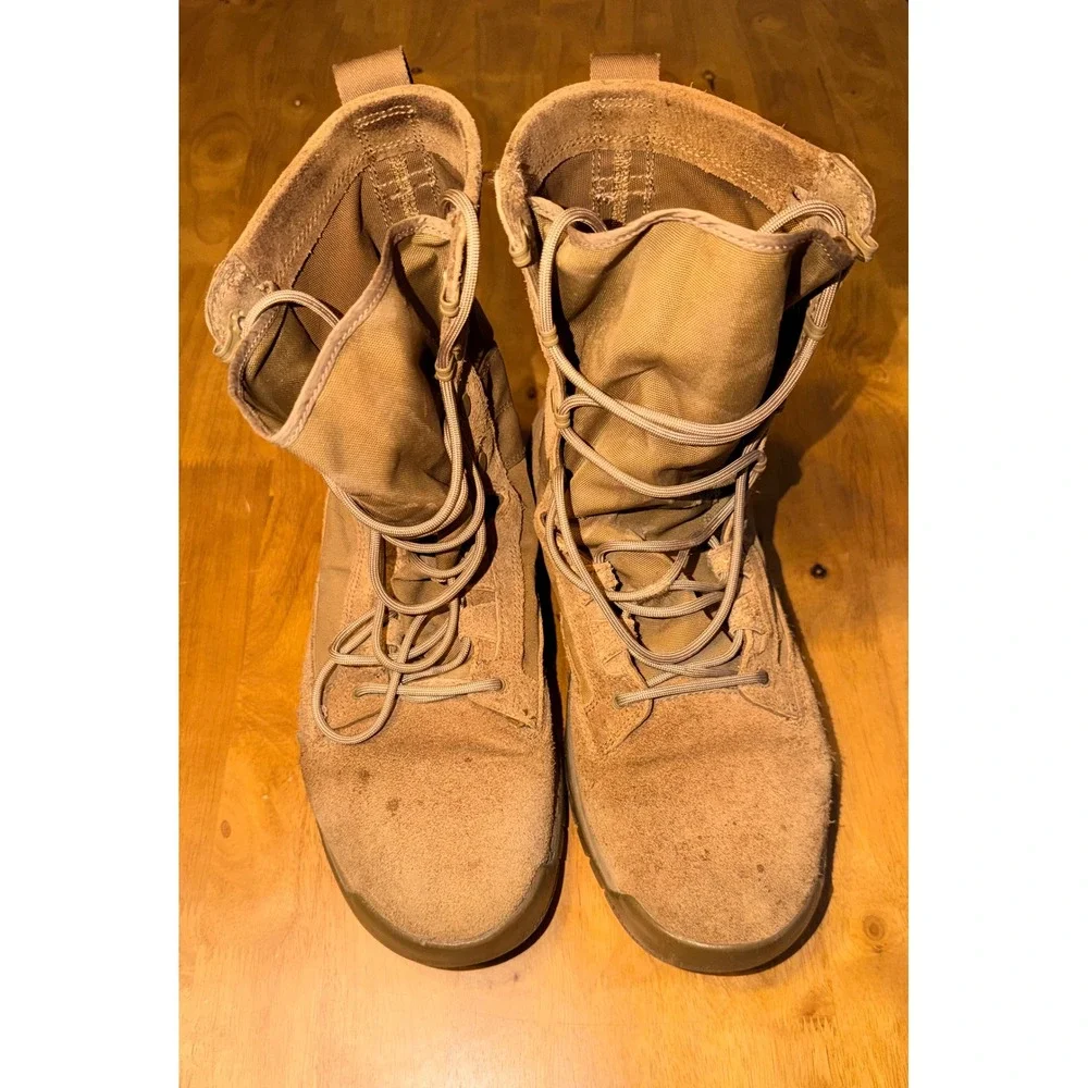 Nike SFB Field 8 Inch Tactical Boots Coyote Brown Suede Mens 631371-222